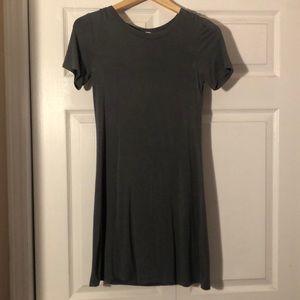 Women’s light grey dress
